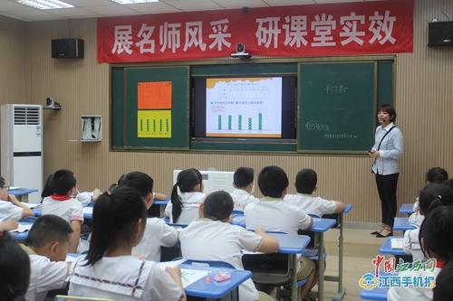 如何提升雙語(yǔ)實(shí)驗(yàn)學(xué)校學(xué)生的數(shù)學(xué)成績(jī)