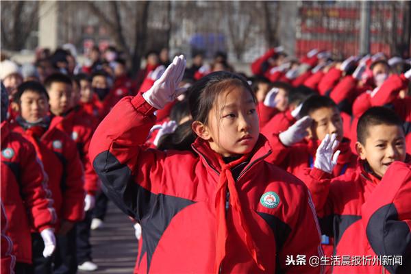 科技在雙語(yǔ)實(shí)驗(yàn)學(xué)校教學(xué)中的應(yīng)用