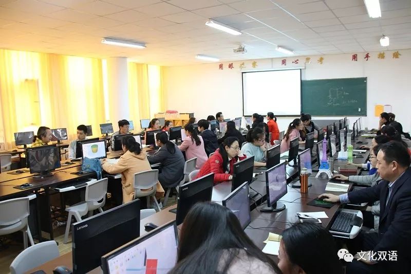雙語實驗學(xué)校如何構(gòu)建全方位學(xué)習(xí)環(huán)境