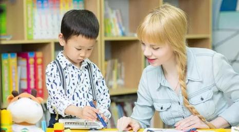 雙語教學，如何強化學生的社會交際能力培養(yǎng)？