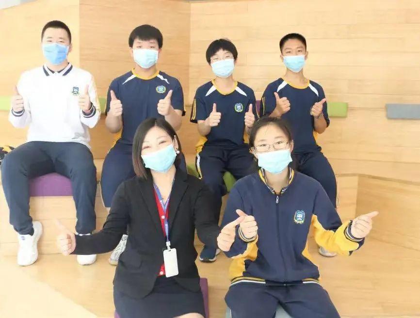 如何在雙語課堂中培養(yǎng)學生的批判性思維