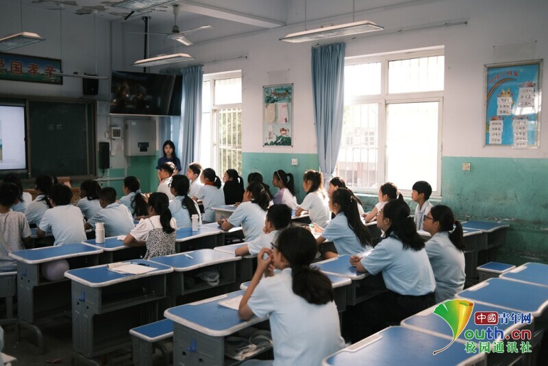 跨文化培訓(xùn)助力雙語教師提升課堂管理能力之道