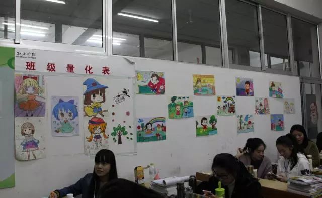 校園特色活動(dòng)創(chuàng)意設(shè)計(jì)的探索與實(shí)踐