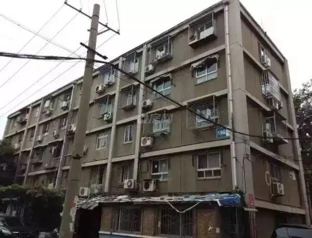 學生宿舍文化影響力提升，打造校園精神家園的新視角探索