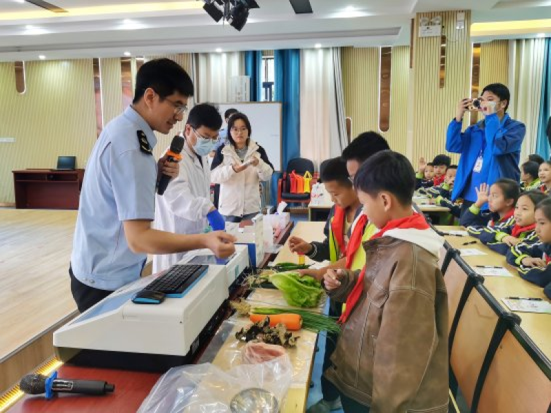 校園食品安全監(jiān)管與學生參與，構建共建共治共享的食品保障體系