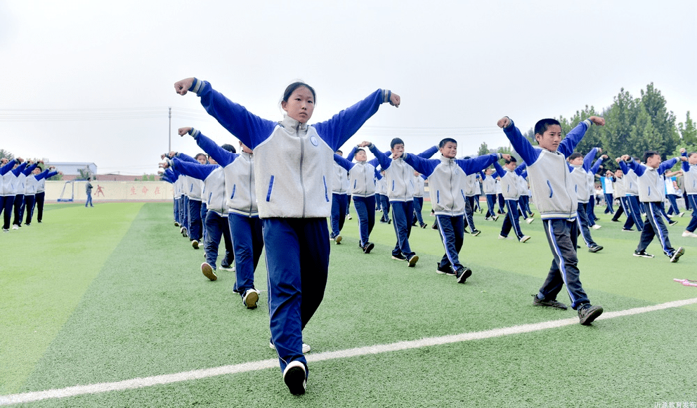 校園體育活動(dòng)與學(xué)校體育活動(dòng)安全措施加強(qiáng)方案