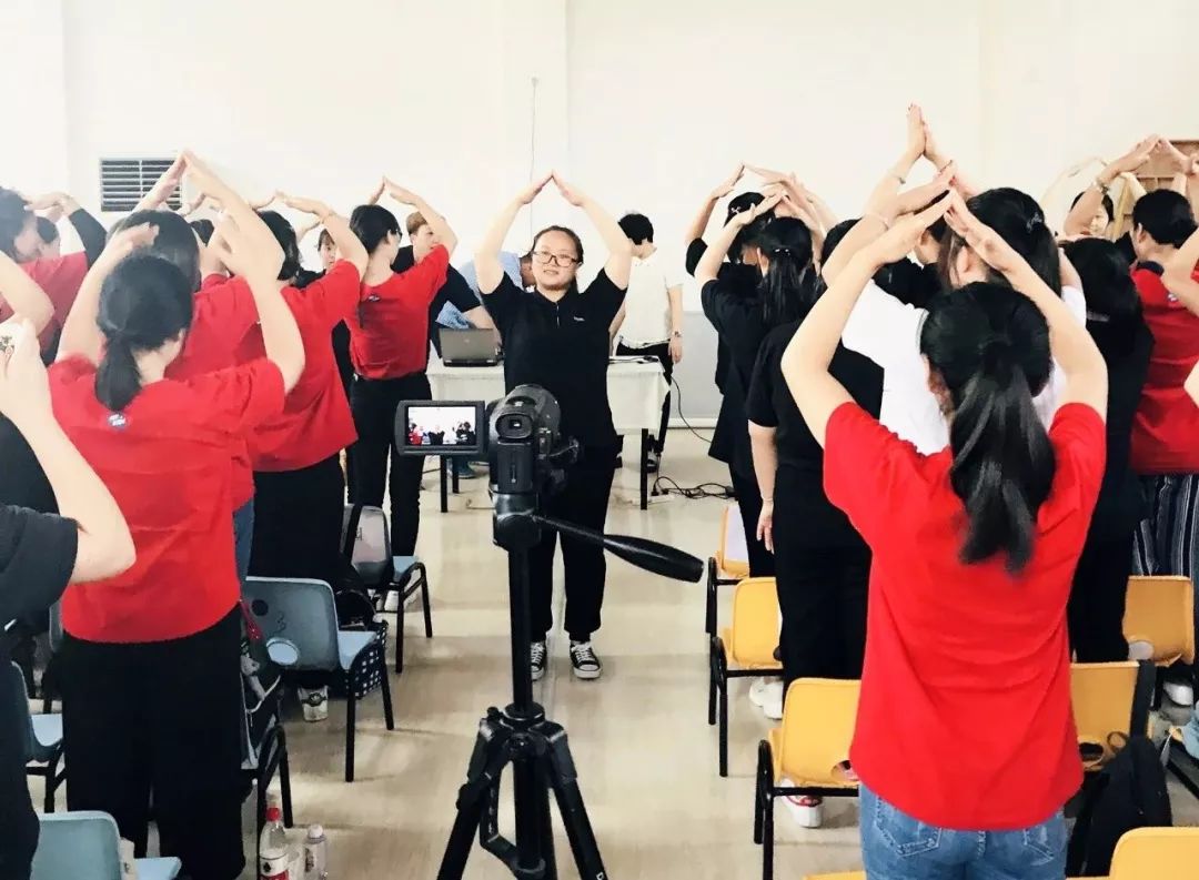 培訓(xùn)課程助力教師展翅騰飛，專業(yè)成長(zhǎng)的魅力之旅