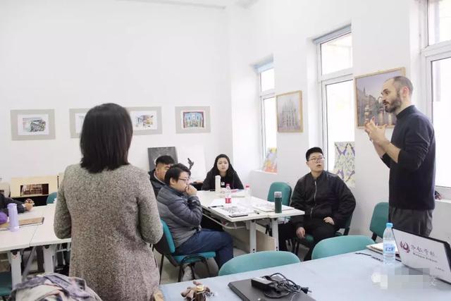研討會(huì)智慧碰撞，激發(fā)教學(xué)創(chuàng)新靈感
