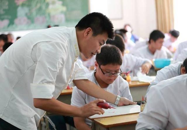 持續(xù)學(xué)習(xí)，教師職業(yè)生涯的不竭動(dòng)力