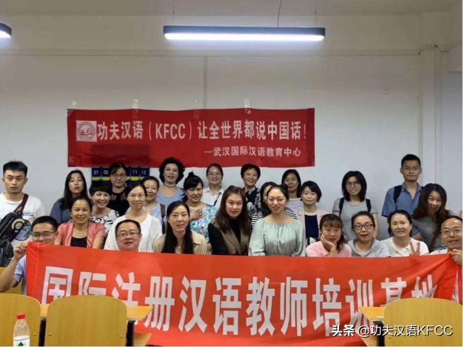 教師學(xué)習(xí)社群，共享智慧，共促成長