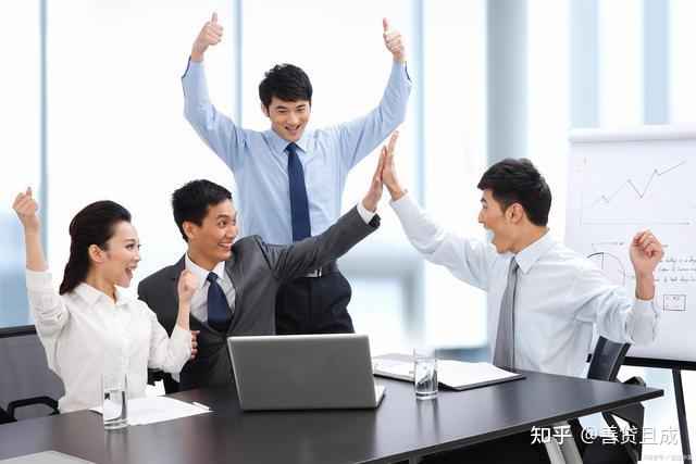 教師領(lǐng)導(dǎo)力如何幫助團(tuán)隊(duì)?wèi)?yīng)對(duì)教學(xué)中的挑戰(zhàn)