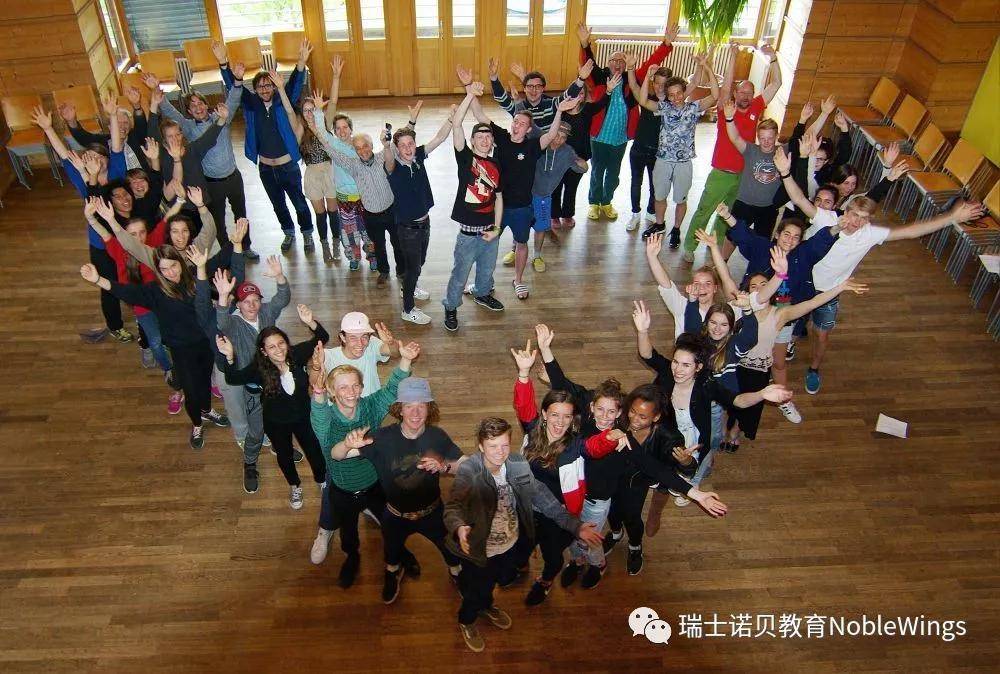 如何建立尊重多元文化的教師團(tuán)隊(duì)合作模式