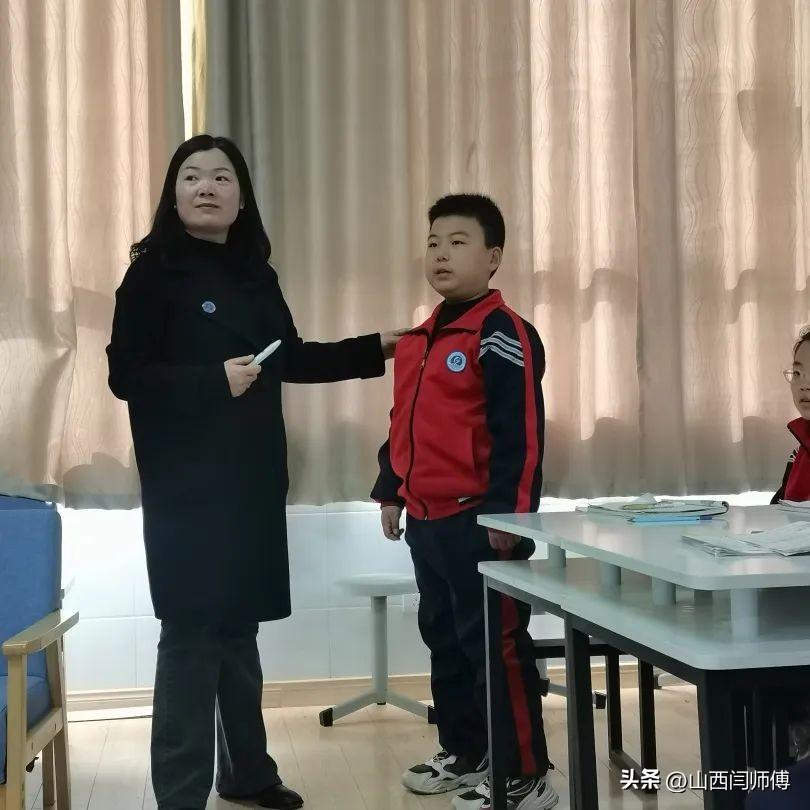 雙語教師激勵(lì)方案，促進(jìn)教學(xué)改革實(shí)施的策略設(shè)計(jì)