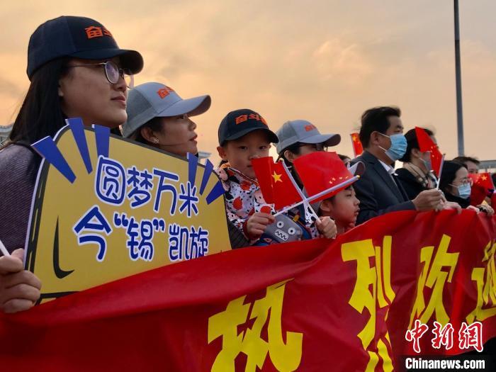教師團(tuán)隊(duì)如何協(xié)調(diào)多方需求，解決教學(xué)難題的挑戰(zhàn)