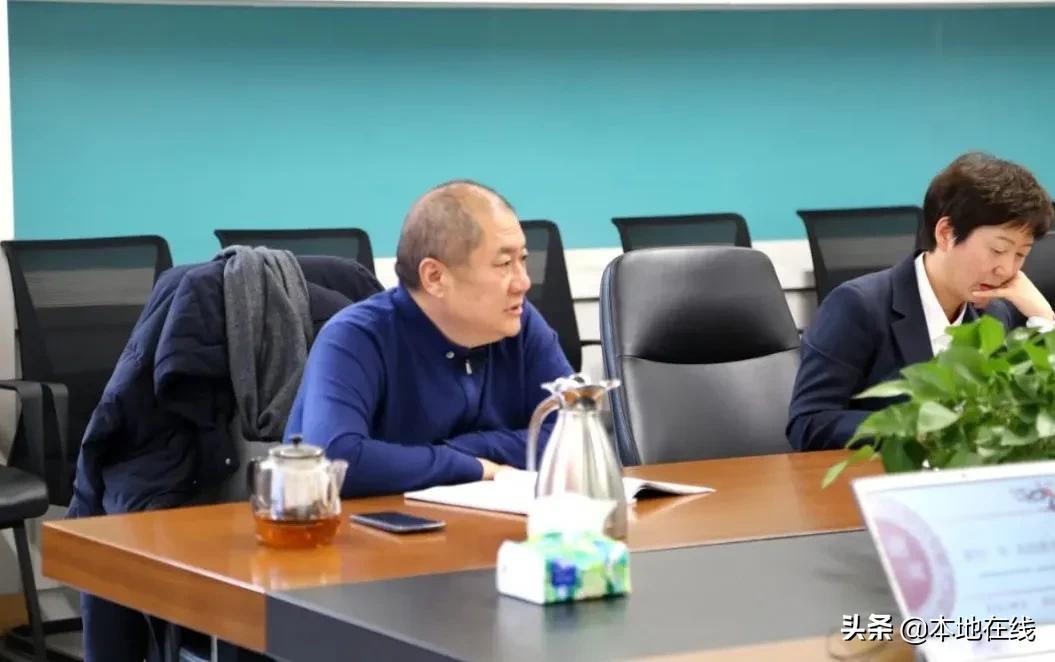 雙語教師如何在領導力發(fā)展中獲得同行支持