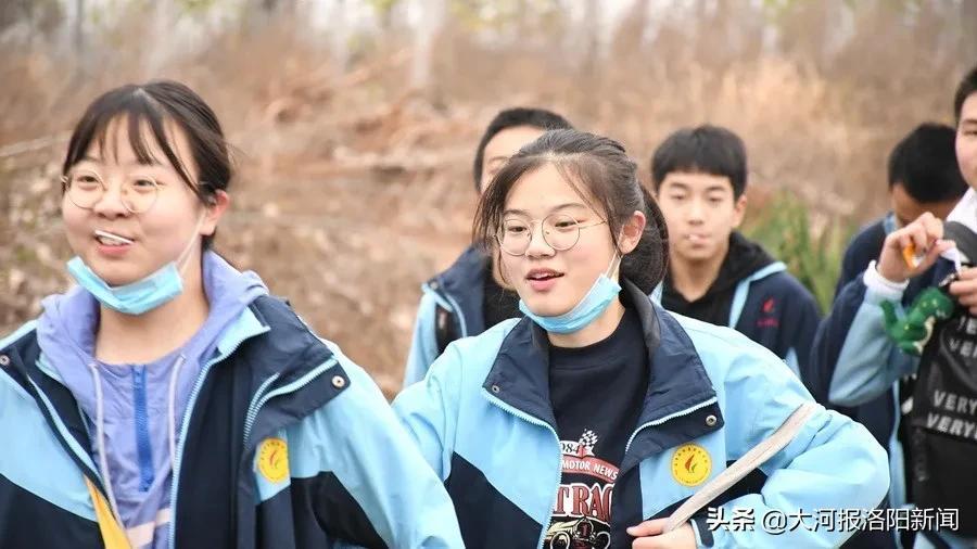 孟津雙語學校匯演，綻放青春，演繹精彩