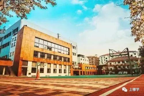 北大孟津雙語(yǔ)學(xué)校的地理位置及其教育特色