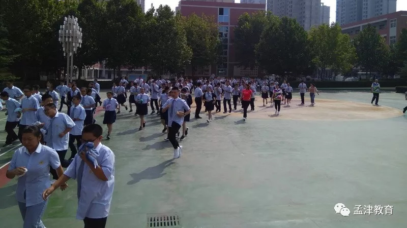 洛陽孟津雙語學?？偡指庞[，教育教學的卓越成就與多元發(fā)展