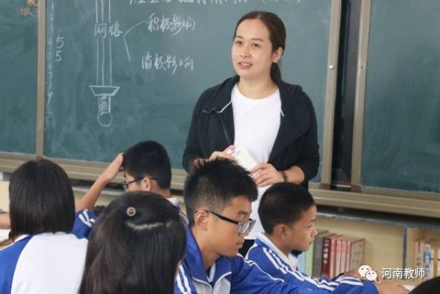 孟津雙語(yǔ)學(xué)校中的璀璨星辰——記張瑩老師