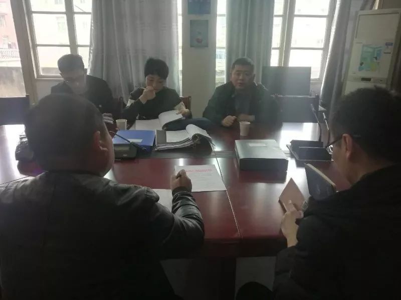 孟津縣雙語學(xué)校高軍，教育領(lǐng)域的耀眼明星