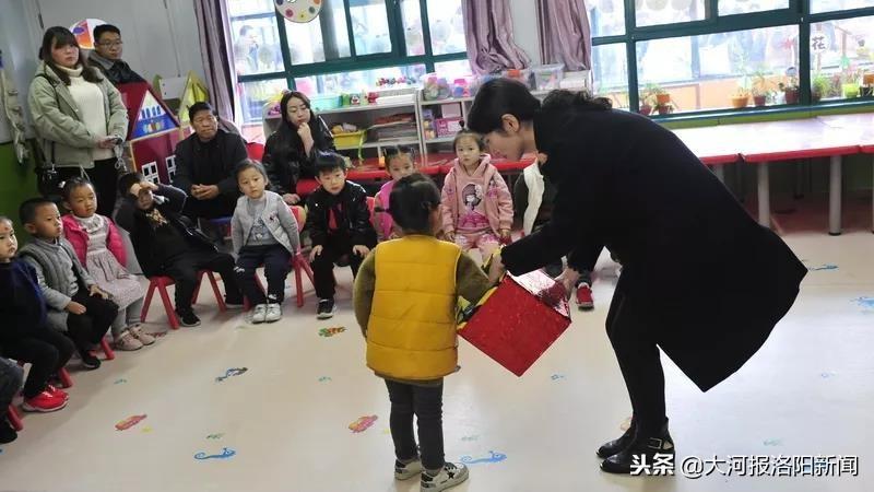 孟津雙語學校錄課視頻，展現(xiàn)優(yōu)質(zhì)教育的新窗口