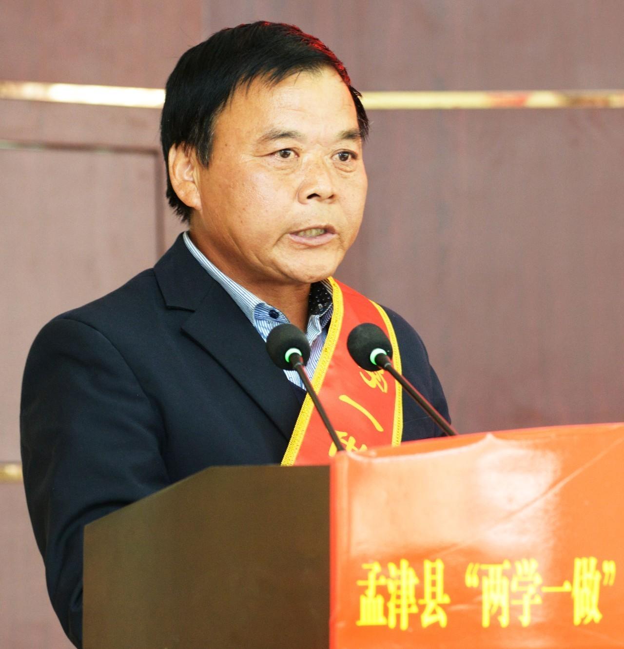 孟津雙語學(xué)校理事長，引領(lǐng)教育的探索者