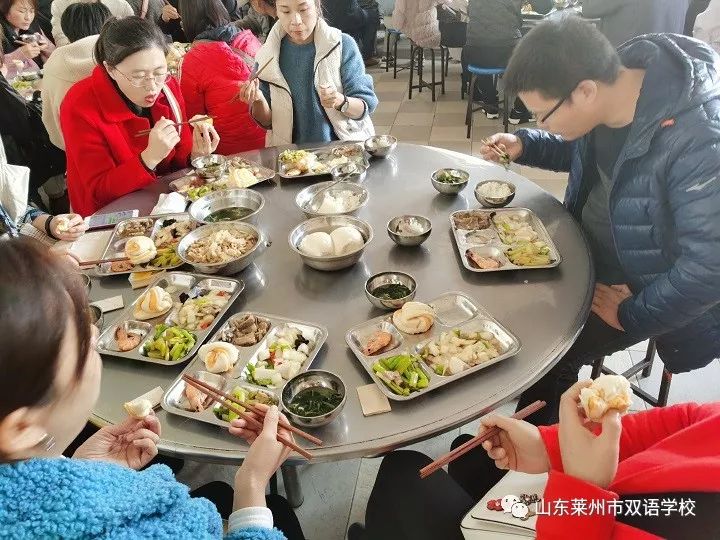 孟津雙語(yǔ)學(xué)校附近餐廳的魅力與特色