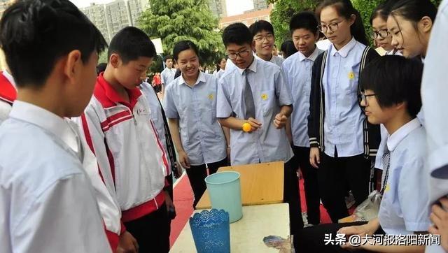 孟津縣雙語學(xué)校招教，育人為本，引領(lǐng)未來教育潮流
