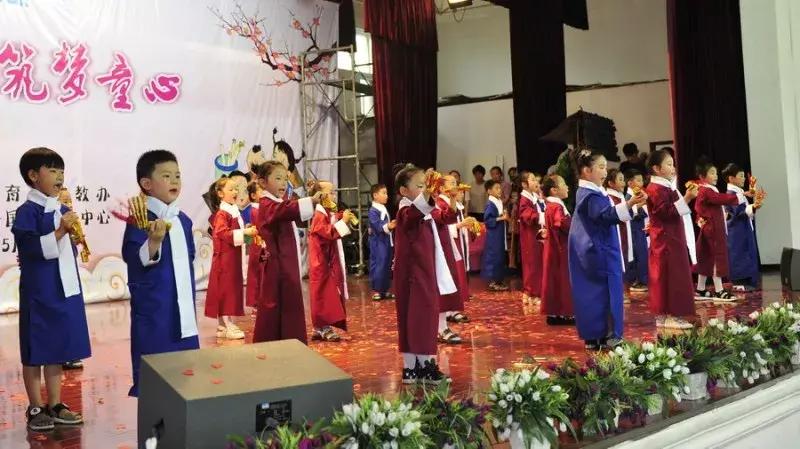 洛陽市孟津區(qū)雙語學(xué)校，培育未來之星搖籃