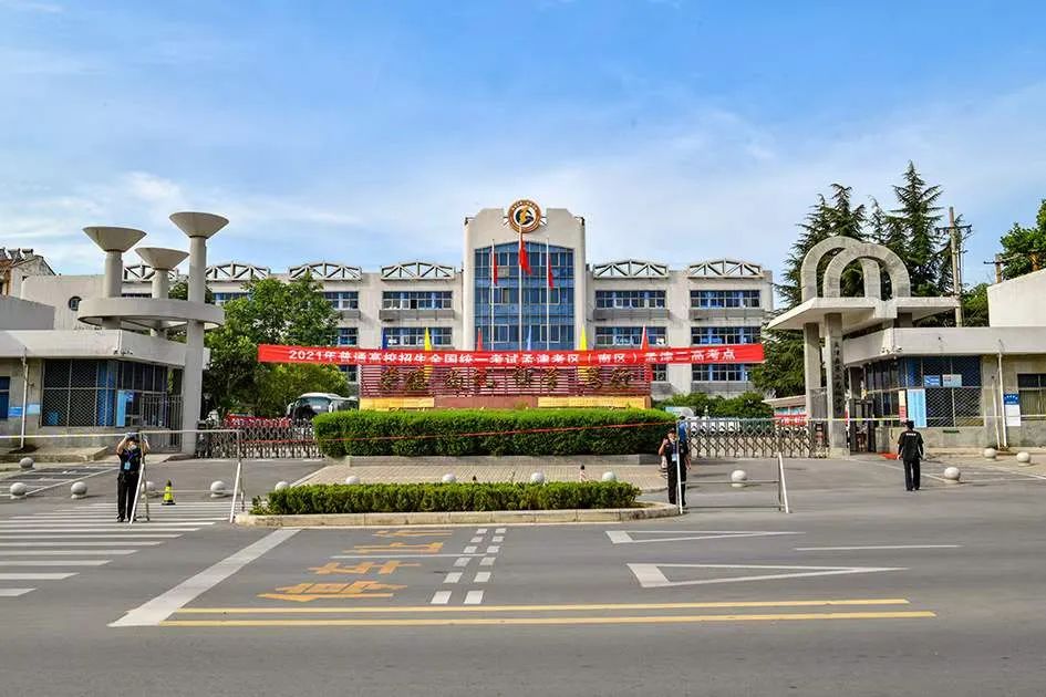孟津雙語(yǔ)學(xué)校，高中教育的璀璨明珠閃耀之地