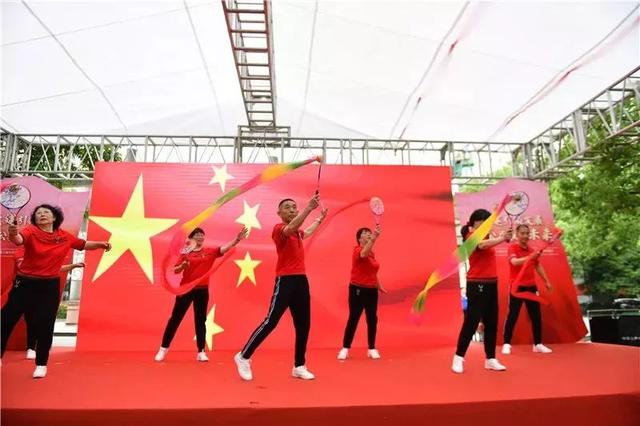 學苑社區(qū)幸福17公益市集啟動儀式，孟津雅樂團受邀獻藝