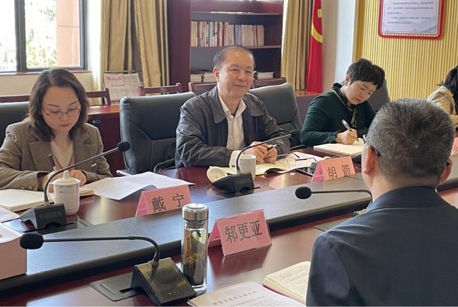 學(xué)校領(lǐng)導(dǎo)調(diào)研指導(dǎo)老年大學(xué)工作，深化發(fā)展內(nèi)涵，提升服務(wù)品質(zhì)