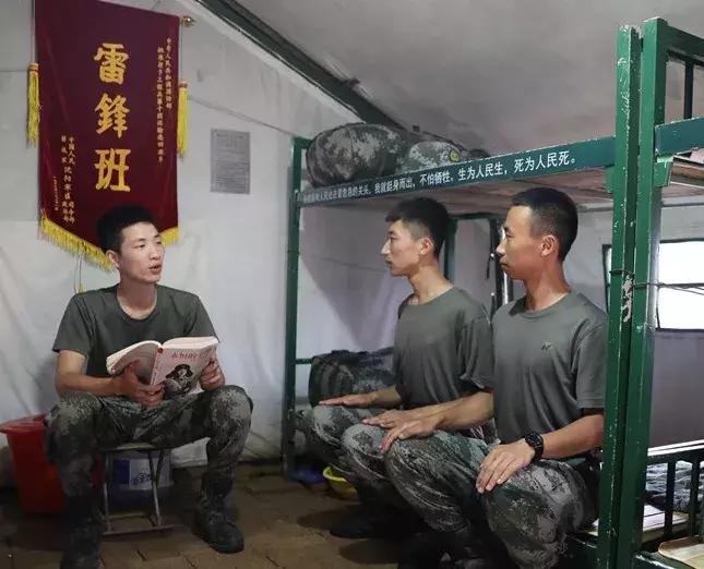 學(xué)校開展學(xué)雷鋒青年志愿服務(wù)活動(dòng)推動(dòng)青年參與社會(huì)建設(shè)，培育新時(shí)代雷鋒精神——以XXXX年活動(dòng)為例