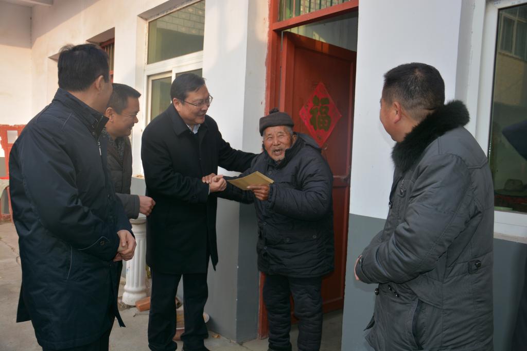 學(xué)院走訪慰問協(xié)作重慶掛職和援派干部，共筑未來，心系一線