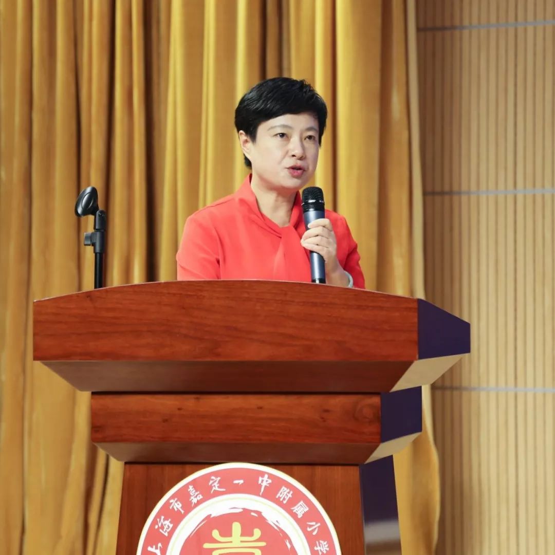 嘉環(huán)人工智能學(xué)院理事會(huì)成立儀式暨一屆一次會(huì)議盛大開幕，南京聚焦智能未來(lái)