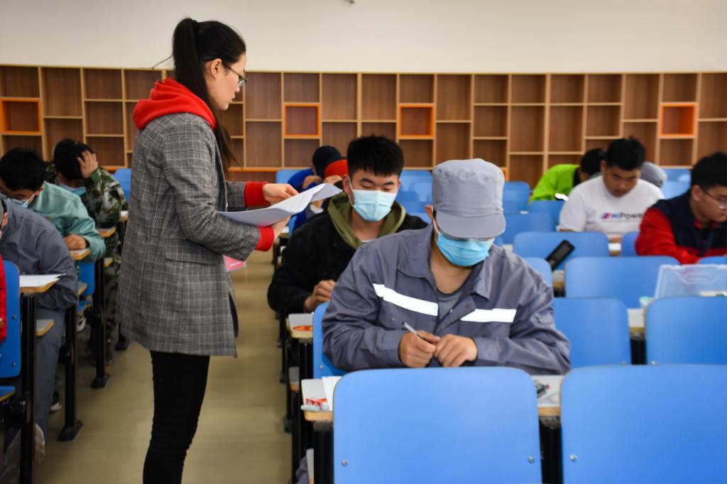 山東省教育招生考試院蒞臨學(xué)校調(diào)研春季高考技能測試工作，深化教育改革，推動技能人才培養(yǎng)