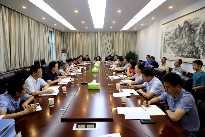 學(xué)校安全工作會(huì)議，筑牢防線，共創(chuàng)和諧校園安全新篇章