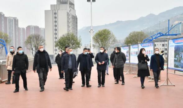 崔耕虎赴巫溪職教中心考察交流，深化合作，共謀發(fā)展