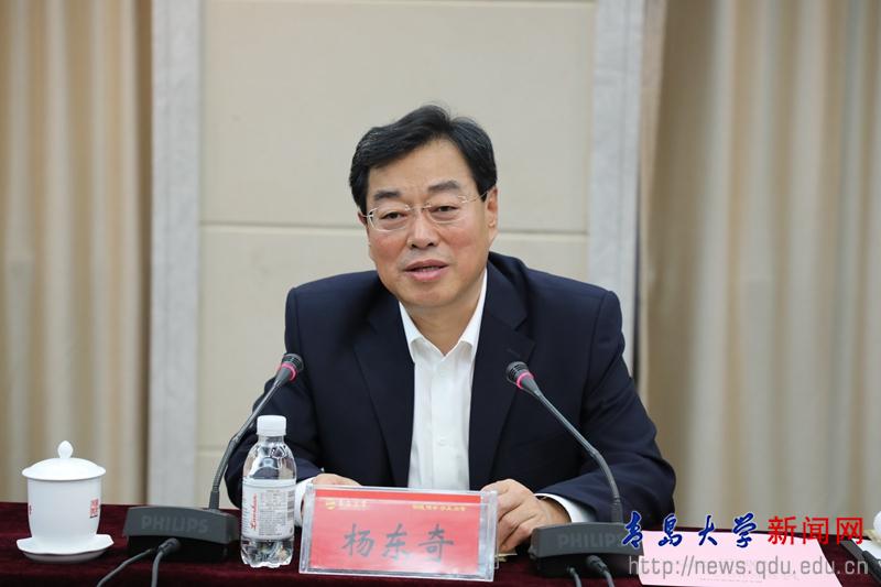 思政之光引領(lǐng)青年成長(zhǎng)之路——學(xué)院黨委副書記、院長(zhǎng)崔耕虎思政課分享紀(jì)實(shí)