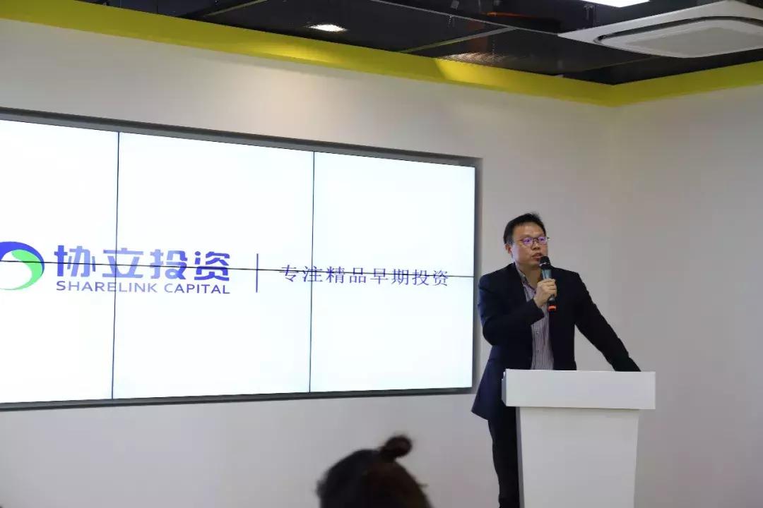 深耕國(guó)際交流，助推教學(xué)水平——職業(yè)教育專(zhuān)業(yè)能力提升培訓(xùn)交流會(huì)在學(xué)院隆重舉辦