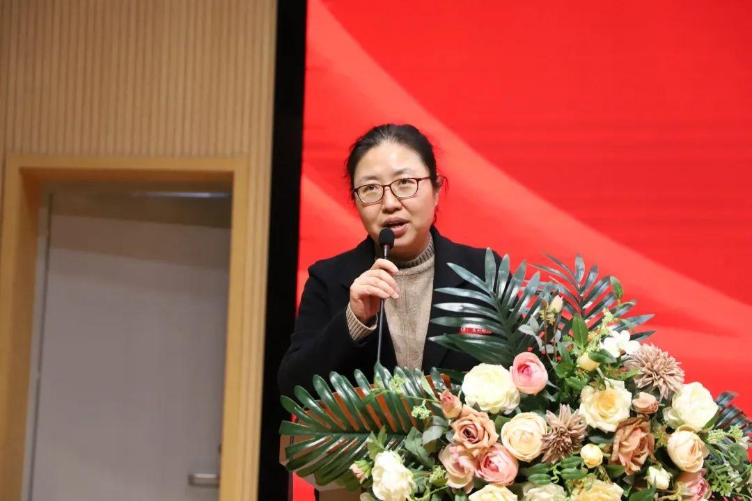 學院舉辦讀書分享會活動，激發(fā)智慧之光，共筑書香校園