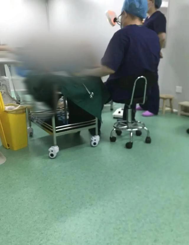 學(xué)院召開實驗室安全工作會議，筑牢安全防線，推動科研發(fā)展助力器