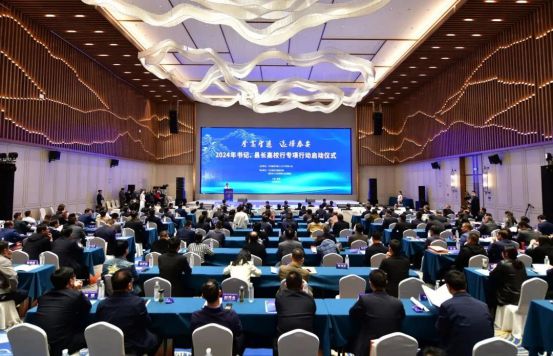 岱岳區(qū)人社局領導走進學院，共聚人才力量，共謀未來共贏之路