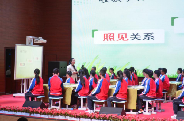 學院2024心理健康教育月主題活動以美潤心·心理嘉年華順利舉辦