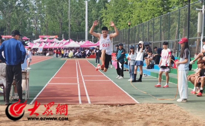 學(xué)院盛大開幕2024春季田徑運動會，青春激情的盛宴