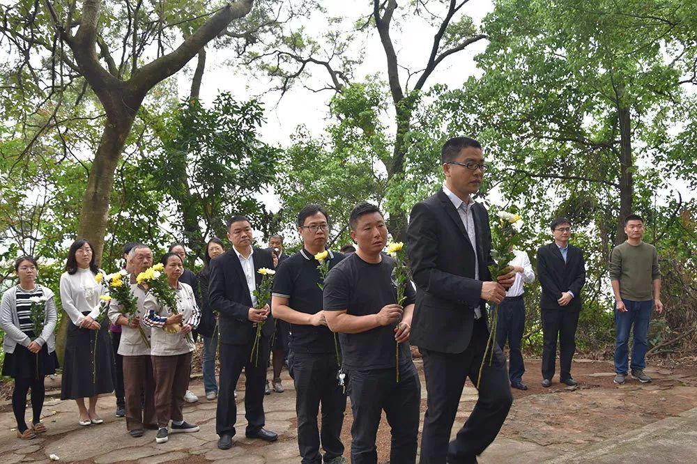 緬英烈，憶先賢，啟航新征程——清明祭英烈主題教育活動紀(jì)實