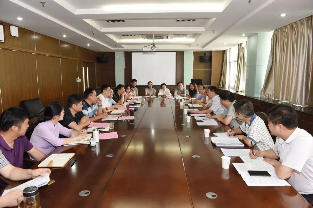 山東省高校雙帶頭人教師黨支部書記工作室負(fù)責(zé)人專題分享——聚焦學(xué)院新學(xué)期學(xué)生工作會議