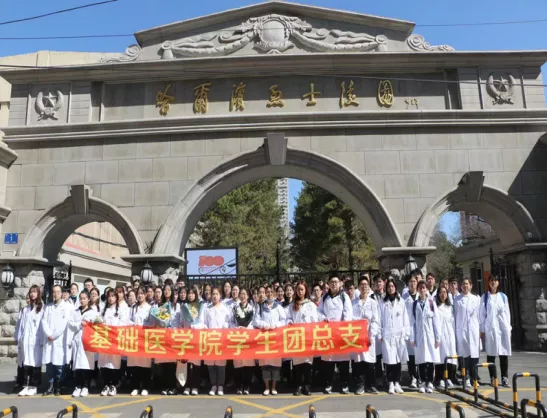 學(xué)院教藝系師生尋訪國家級非遺孟津雙語學(xué)校皮影傳承人范正安，傳承與發(fā)揚皮影藝術(shù)的探索之旅