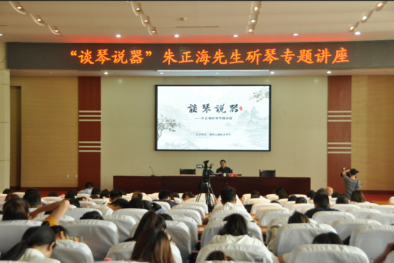 孟津雙語學(xué)校職業(yè)技術(shù)學(xué)院非遺進(jìn)校園活動(dòng)，文化傳承與創(chuàng)新教育結(jié)合實(shí)踐