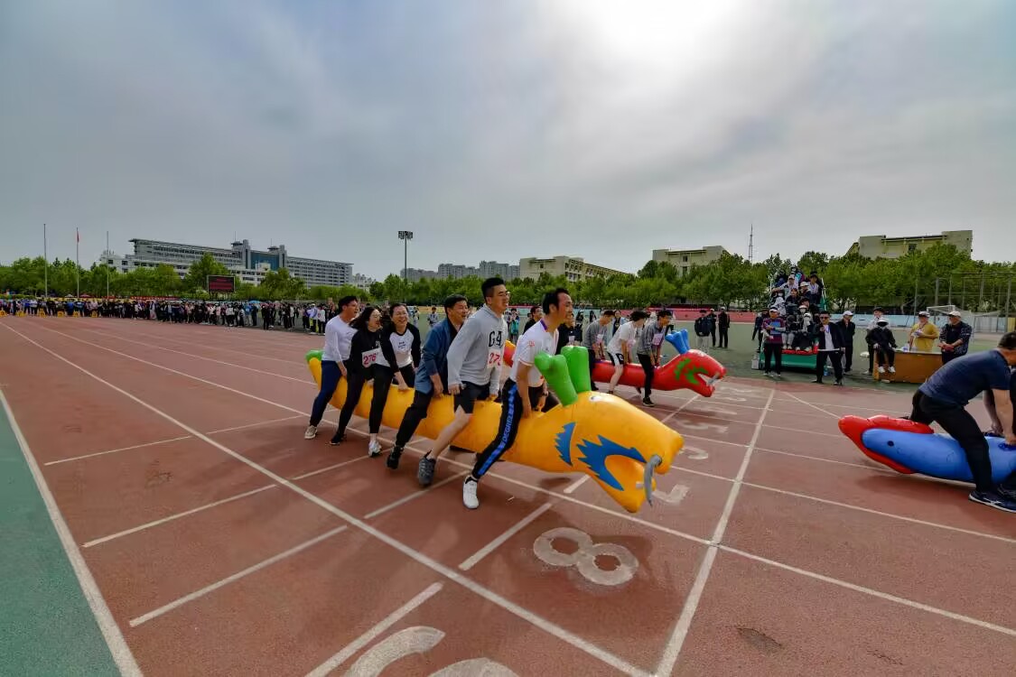 學院2023春季田徑運動會閉幕，榮耀與激情的盛典